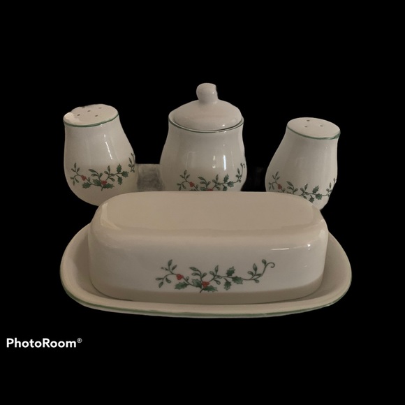 Christmas, 5 Peace Set Holly on Rim - Picture 2 of 15